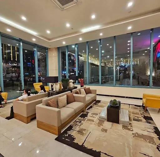 One Uptown Bgc Modern & Spacious, Great Location, 200mbps & Washer Apartment Manila